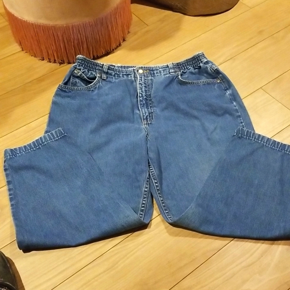 L.L. Bean Double L Comfort Waist Jeans 16 Petite